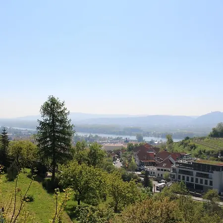 Winzerhaus Mit Fernblick Nyaraló