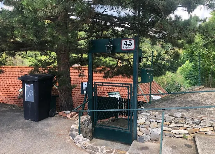 Winzerhaus Mit Fernblick Holiday home